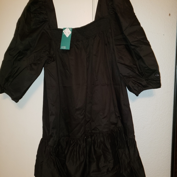 Dresses & Skirts - Cleaning closet and to big.